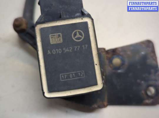 Датчик дорожного просвета на Mercedes-Benz GL (X164)