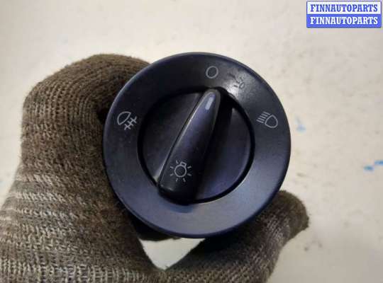 Переключатель света на Volkswagen Passat B5 (3B)