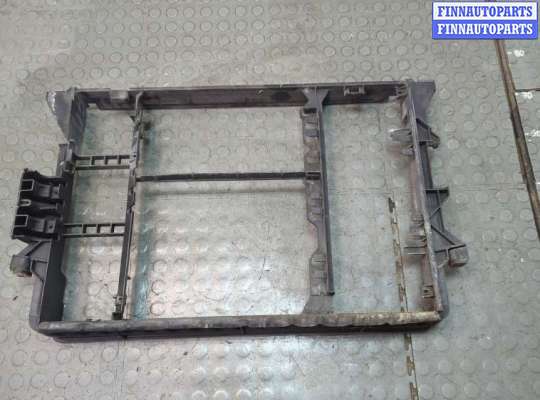 купить Кронштейн радиатора на BMW 7 E38 1994-2001