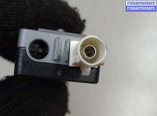 купить Усилитель антенны на Volkswagen Passat CC 2008-2012