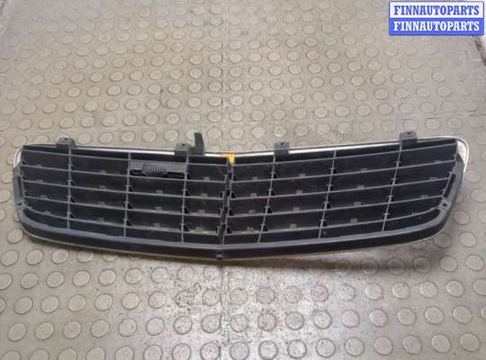 купить Решетка радиатора на Mercedes C W203 2000-2008