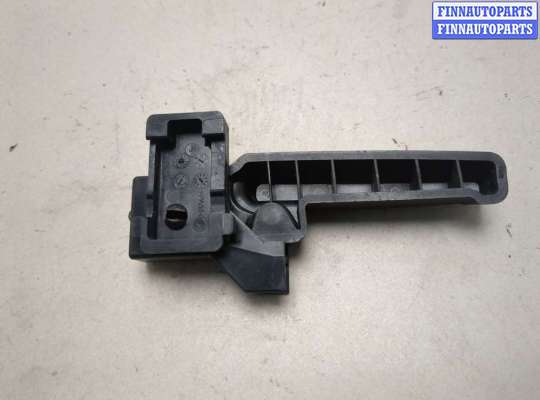 купить Ручка открывания капота на Cadillac SRX 2009-2016