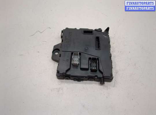 Блок управления бортовой сети (Body Control Module) RN1507464 на Renault Master 2010-