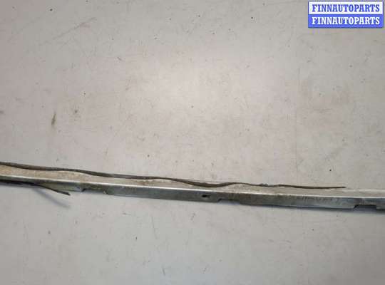 Молдинг стекла (боковое) MB1580184 на Mercedes S W126 1979-1991