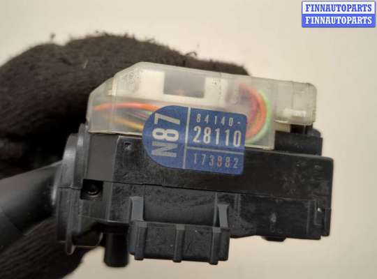 купить Переключатель поворотов на Toyota Previa (Estima) 2000-2006
