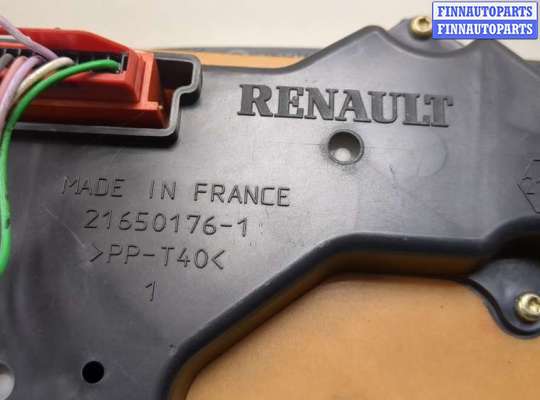 Щиток приборов на Renault Clio II