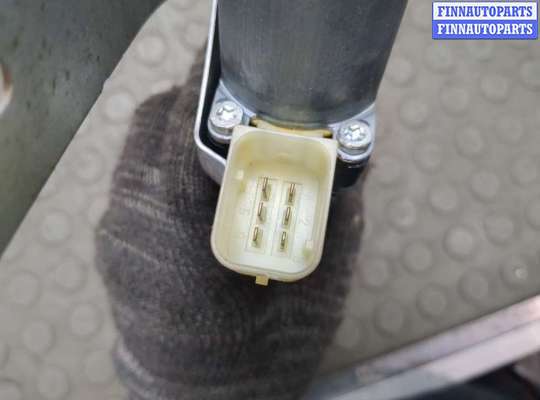 Стеклоподъемник электрический на Volvo XC90