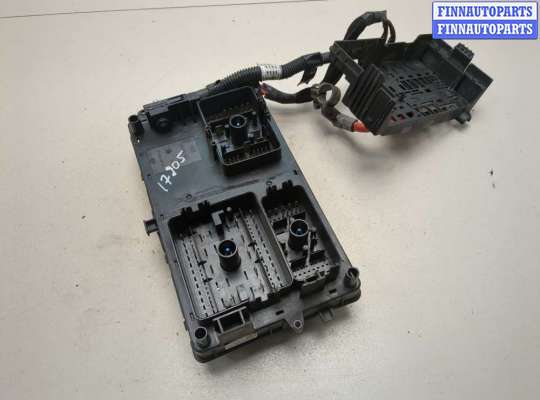 купить Блок предохранителей на Cadillac SRX 2009-2016