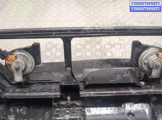 купить Рамка капота на Volvo S60 2000-2009