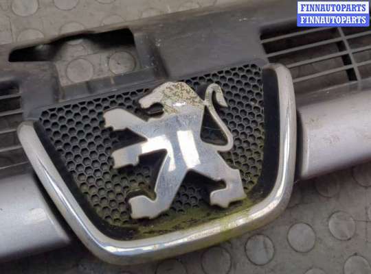купить Решетка радиатора на Peugeot 206 1998-2012