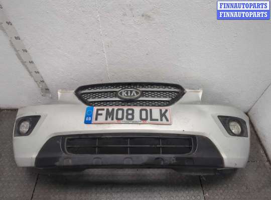 Решетка радиатора на Kia Carens II (UN)