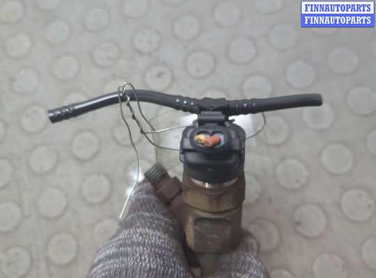 купить Форсунка топливная на Volvo S40 / V40 1995-2004