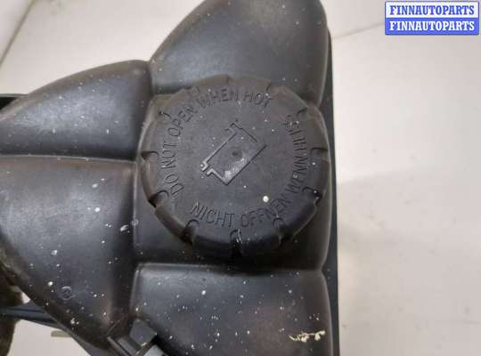 Бачок расширительный на Mercedes-Benz SLK (R171)