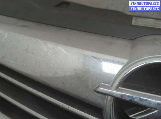 купить Решетка радиатора на Opel Astra H 2004-2010