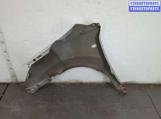 купить Крыло на Toyota Corolla Verso 2004-2009