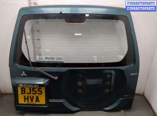 Накладка крышки багажника (двери) MT558062 на Mitsubishi Pajero / Montero 2000-2006