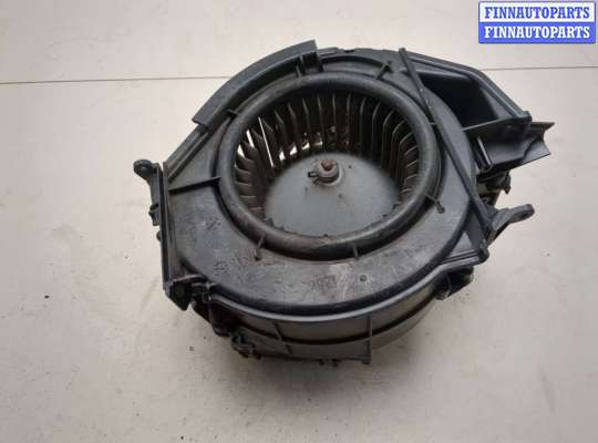 Мотор отопителя на Audi A6 (C6)