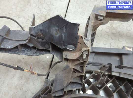 купить Рамка передняя (телевизор) на Renault Scenic 2003-2009