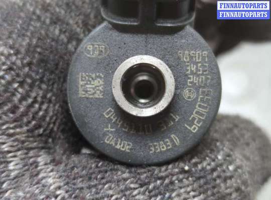 Форсунка топливная на Citroen C3 Picasso