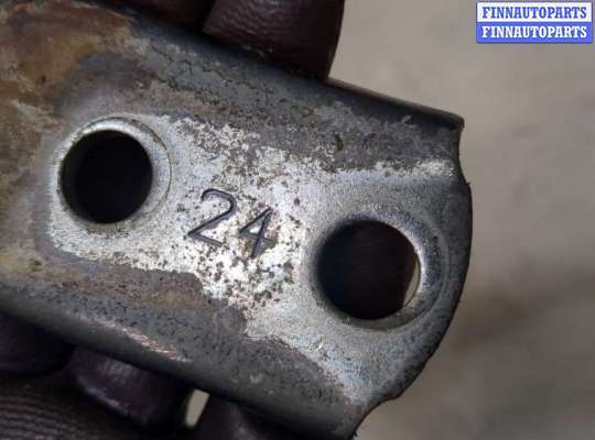 купить Петля двери на Toyota Tundra 2007-2013