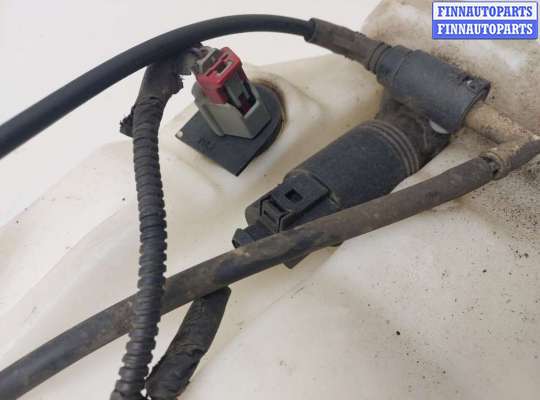 купить Бачок омывателя на Jeep Grand Cherokee 2010-2013