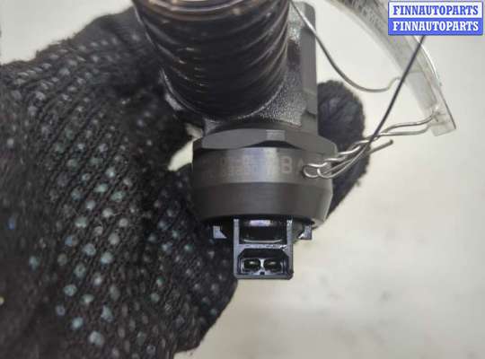 Форсунка топливная на Volkswagen Golf Plus (5M1)
