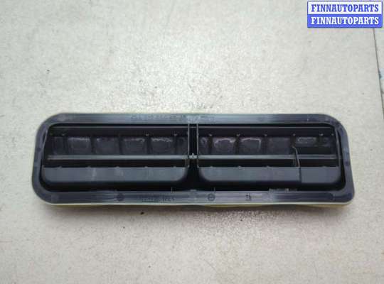 Дефлектор обдува салона MB1575026 на Mercedes E W212 2009-2016