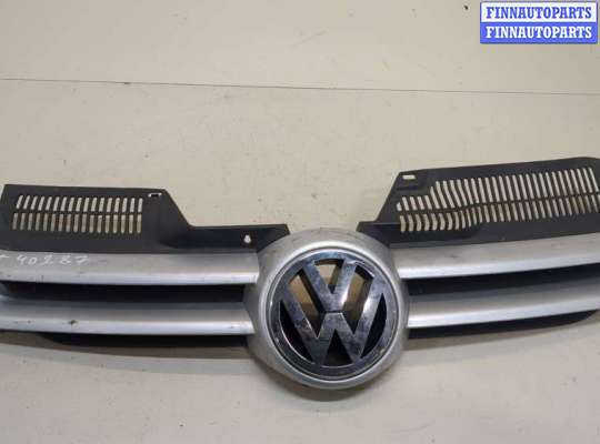 купить Решетка радиатора на Volkswagen Golf 5 2003-2009