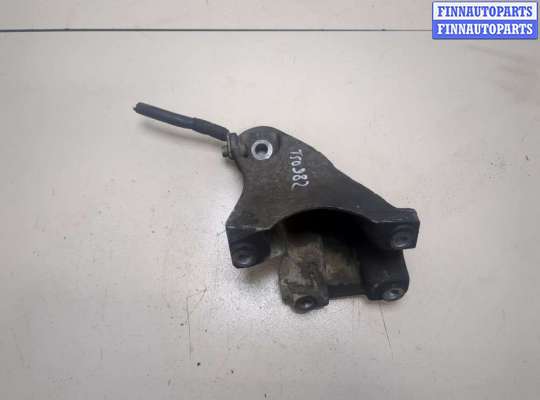 купить Кронштейн двигателя на Volkswagen Touareg 2007-2010