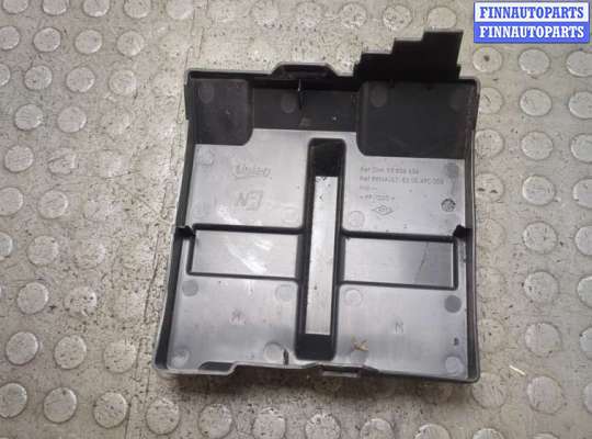 купить Крышка блока предохранителей на Renault Trafic 2001-2014