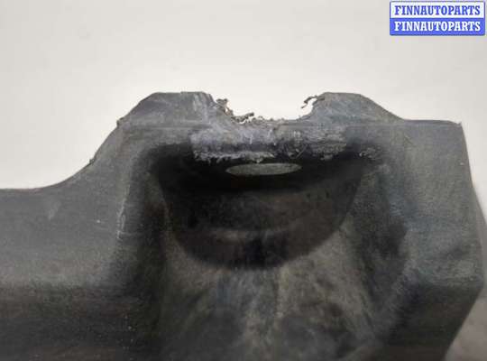 купить Пластик (Обшивка) моторного отсека на Lexus GX 2002-2009