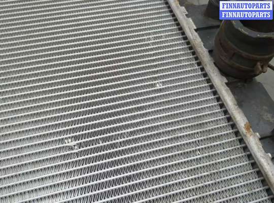 купить Радиатор охлаждения двигателя на Toyota Auris E15 2006-2012