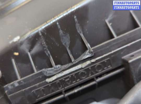 купить Корпус воздушного фильтра на Toyota Yaris 2005-2011