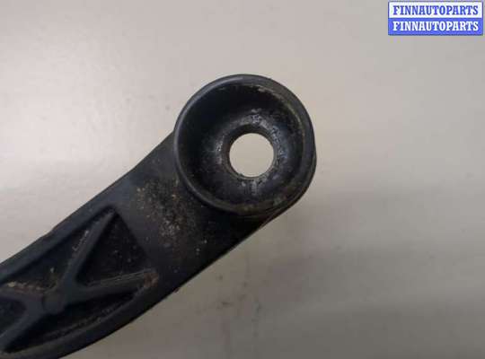 купить Щеткодержатель на Toyota Highlander 1 2001-2007