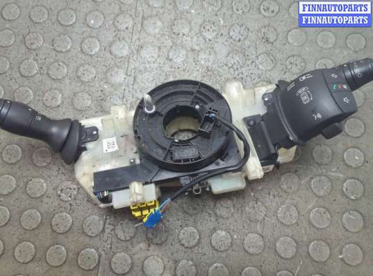 Переключатель поворотов и дворников (стрекоза) RN1568962 на Renault Megane 3 2009-2016