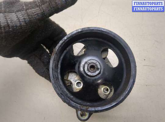 купить Насос гидроусилителя руля (ГУР) на Nissan X-Trail (T30) 2001-2006
