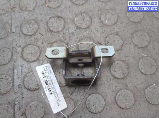 купить Петля крышки багажника на Fiat Punto Evo 2009-2012