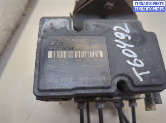 купить Блок АБС, насос (ABS, ESP, ASR) на Toyota Yaris 2005-2011