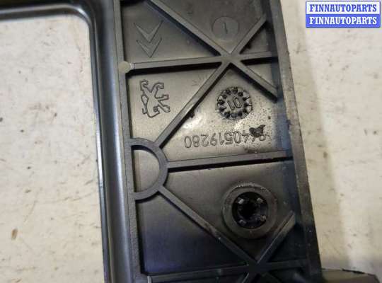 купить Кронштейн блока управления на Citroen C5 2001-2004