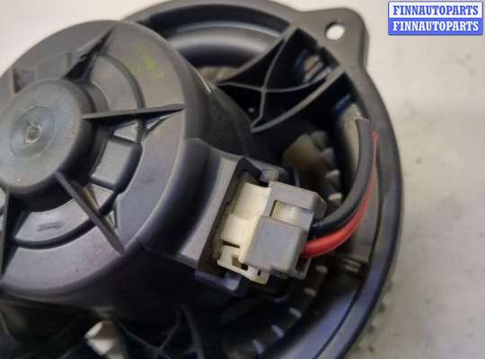 купить Двигатель отопителя (моторчик печки) на Hyundai i30 2007-2012