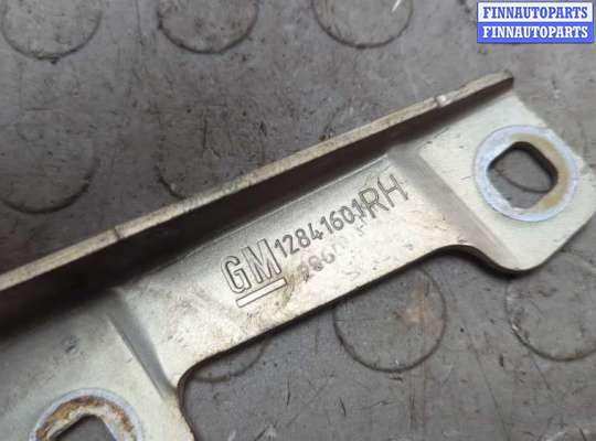 купить Петля капота на Buick Regal 2009-2017