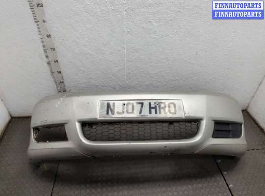 Заглушка (решётка) бампера TT973596 на Toyota Corolla Verso 2004-2009
