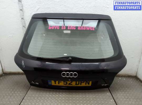 Обшивка крышки (двери) багажника AU1752306 на Audi A3 (8L) 1996-2003