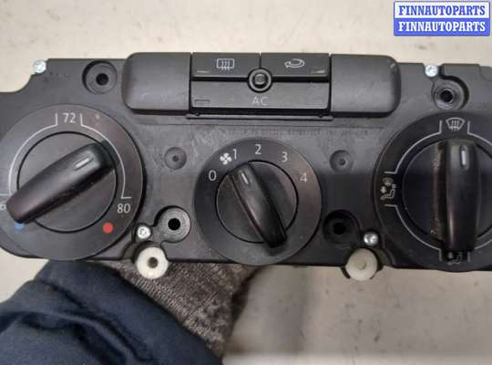 купить Переключатель отопителя (печки) на Volkswagen Golf 5 2003-2009