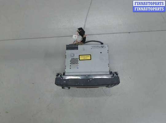 Магнитола на Mercedes-Benz SLK (R171)