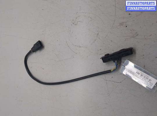 купить Кнопка открывания багажника с крышки на Nissan Qashqai 2013-2022