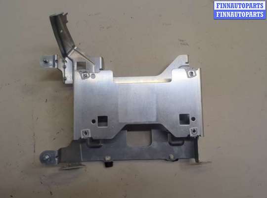 купить Кронштейн (лапа крепления) на Audi A8 (D3) 2002-2010