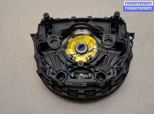 Подушка безопасности водителя (AirBag) на Volkswagen Passat B7 (36)