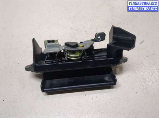 купить Ручка крышки багажника на Toyota Corolla E12 2001-2006