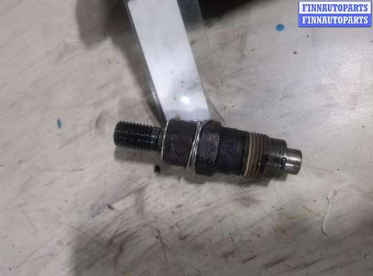 Форсунка топливная на Mitsubishi Pajero Sport I (K90)